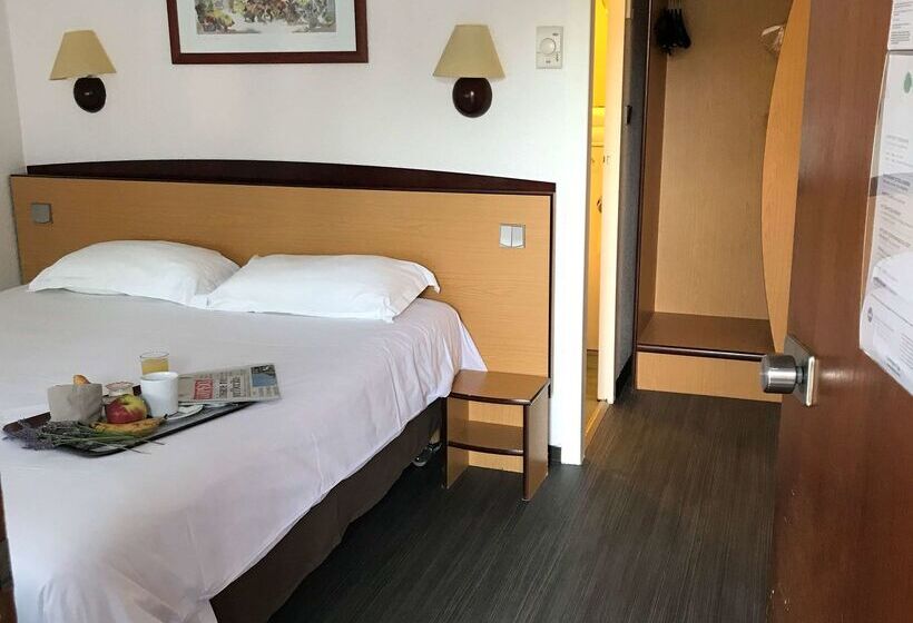 호텔 Campanile Cahors