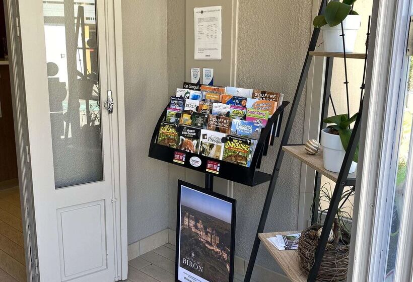 호텔 Campanile Cahors