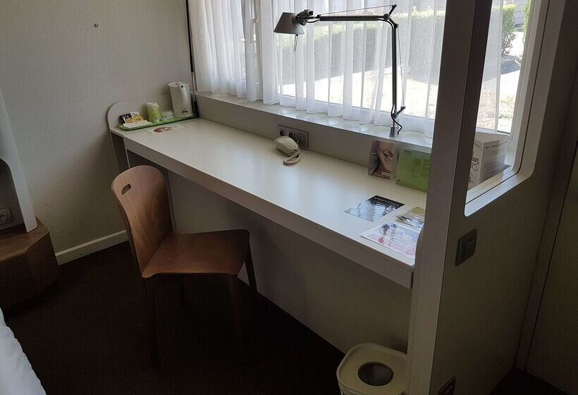 فندق Campanile Clermont Ferrand Sud Issoire