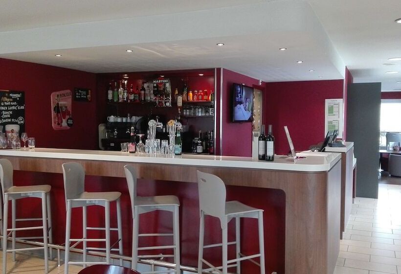 فندق Campanile Clermont Ferrand Sud Issoire