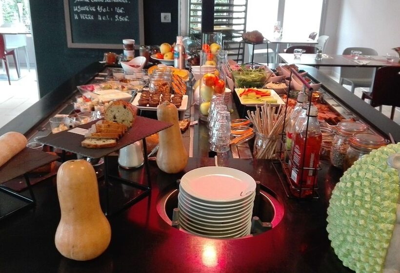 فندق Campanile Clermont Ferrand Sud Issoire