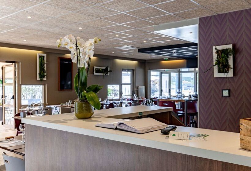 هتل Campanile Dijon Nord  Toison D Or