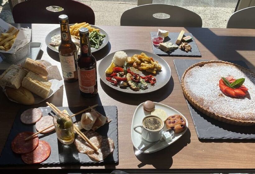 هتل Campanile Dijon Nord  Toison D Or