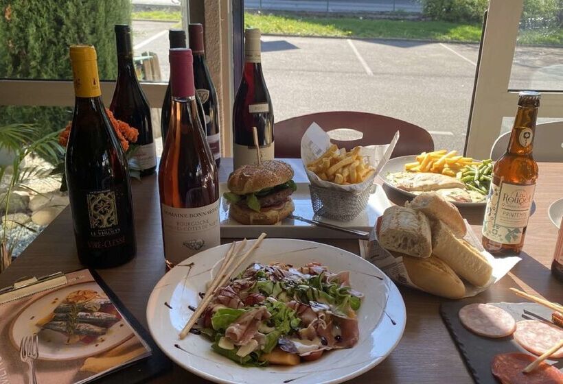 هتل Campanile Dijon Nord  Toison D Or