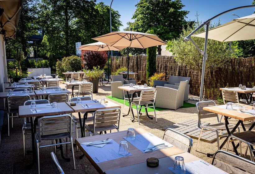 هتل Campanile Dijon Nord  Toison D Or