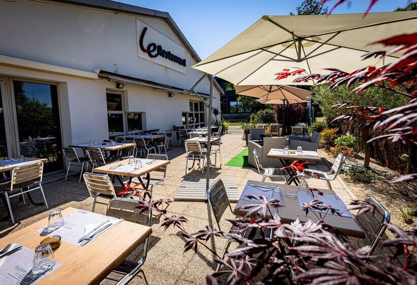 هتل Campanile Dijon Nord  Toison D Or