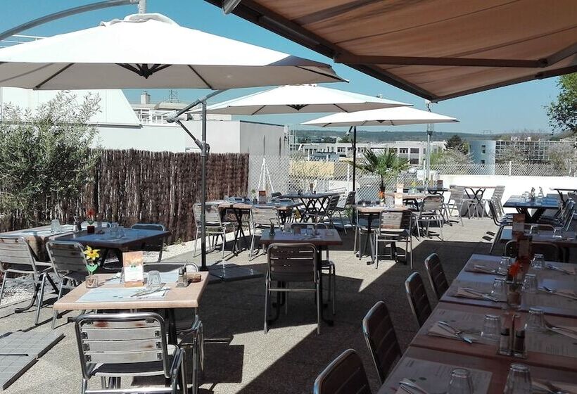 هتل Campanile Dijon Nord  Toison D Or