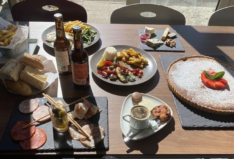 هتل Campanile Dijon Nord  Toison D Or