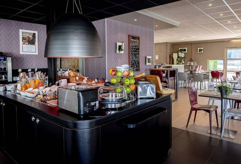 هتل Campanile Dijon Nord  Toison D Or