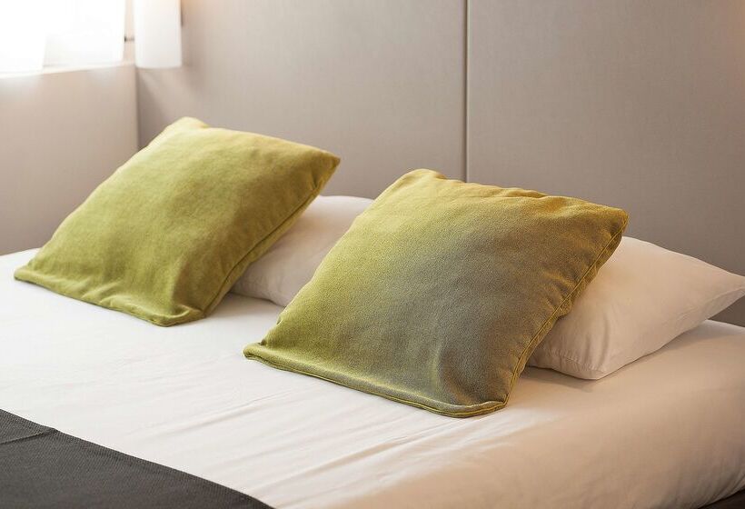 Отель Brit Hôtel Dinan   Taden