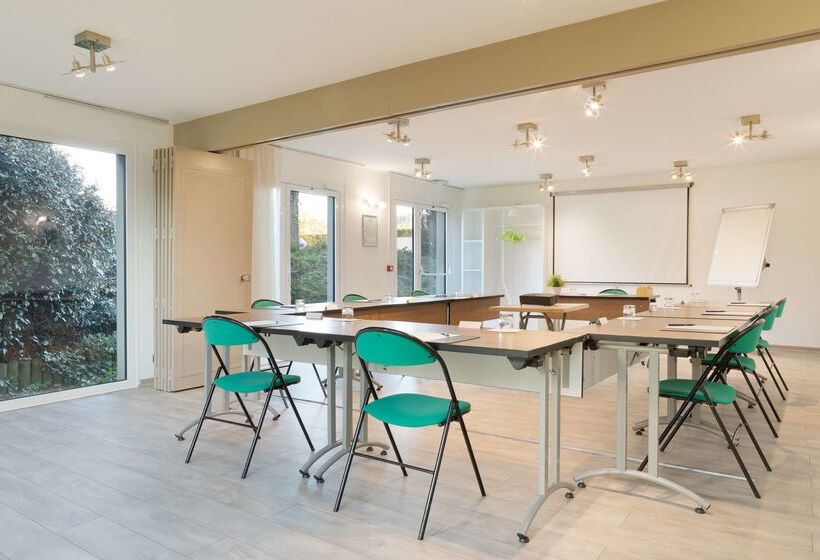 فندق Campanile Dole