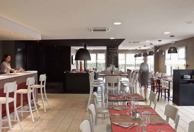 בית מלון כפרי Campanile Epone