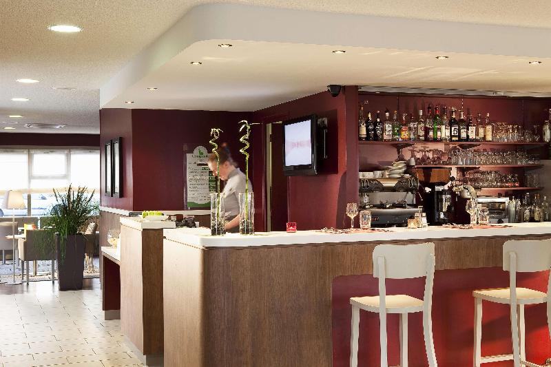 בית מלון כפרי Campanile Epone