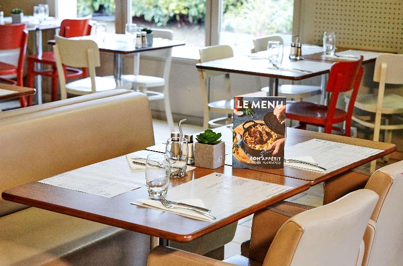 בית מלון כפרי Campanile Epone