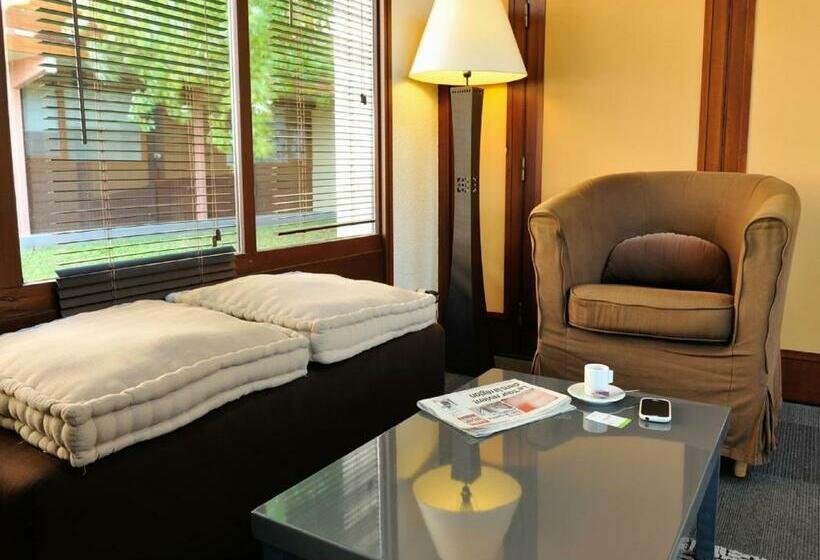 ホテル Campanile La Rochelle Nord   Puilboreau Chagnolet