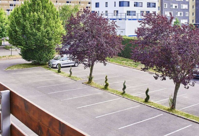 ホテル The Originals City Hôtel La Verrière Yvelines