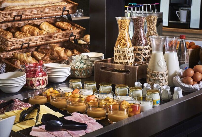 ホテル The Originals City Hôtel La Verrière Yvelines