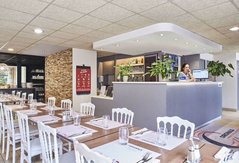 ホテル The Originals City Hôtel La Verrière Yvelines