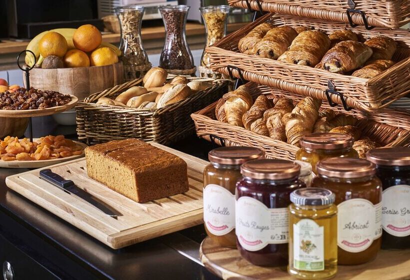 ホテル The Originals City Hôtel La Verrière Yvelines