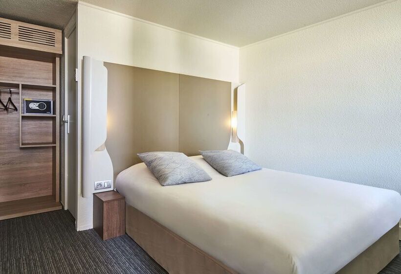 ホテル The Originals City Hôtel La Verrière Yvelines