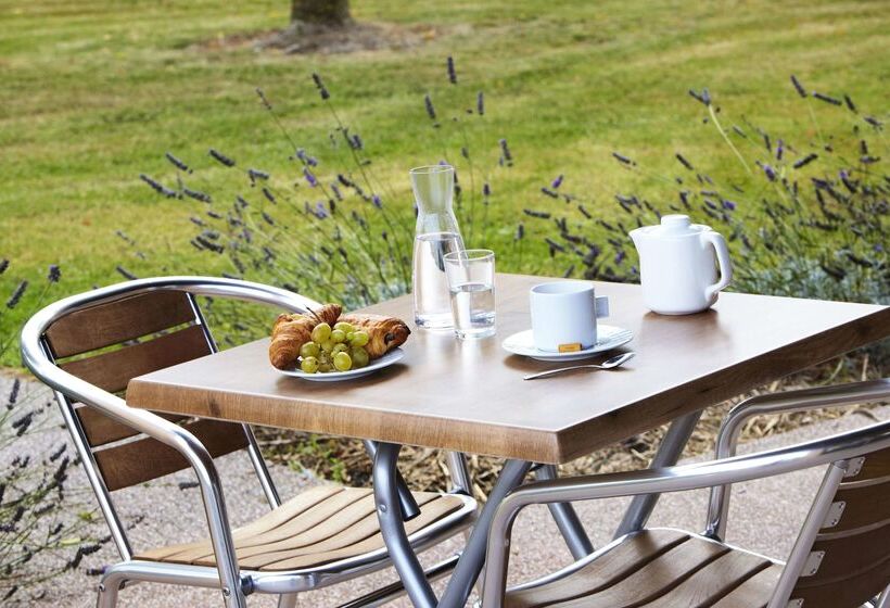 ホテル Campanile Lille Sud  Douai Cuincy