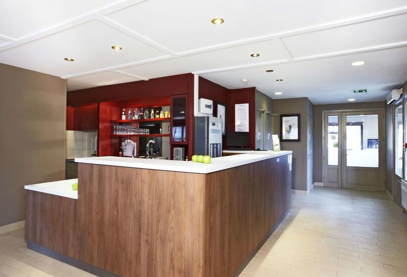 ホテル Campanile Lille Sud  Douai Cuincy