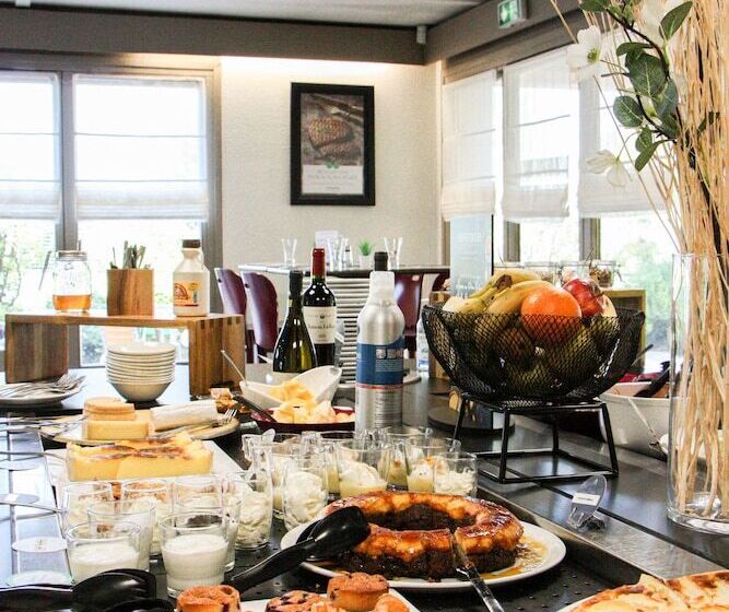 ホテル Campanile Lille Sud  Douai Cuincy