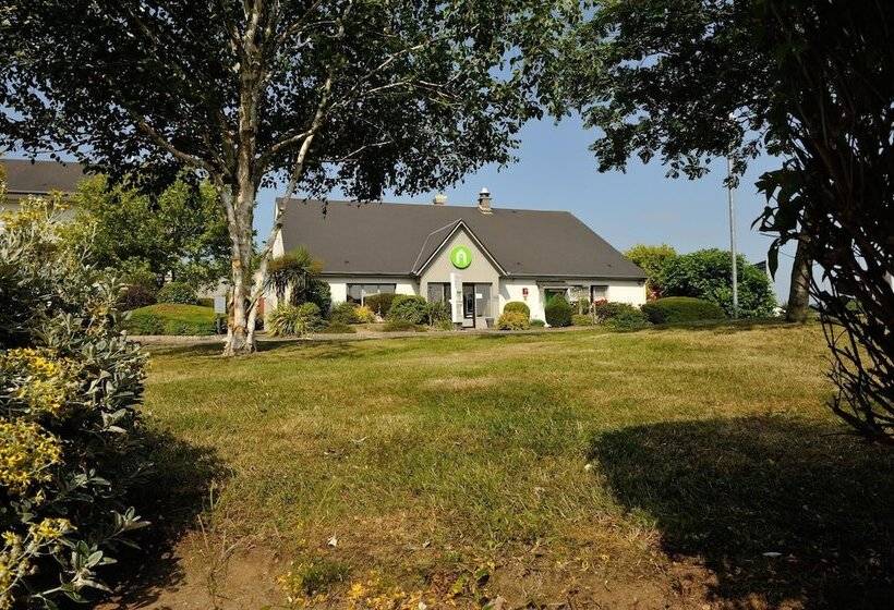 ホテル Campanile Lorient  Lanester