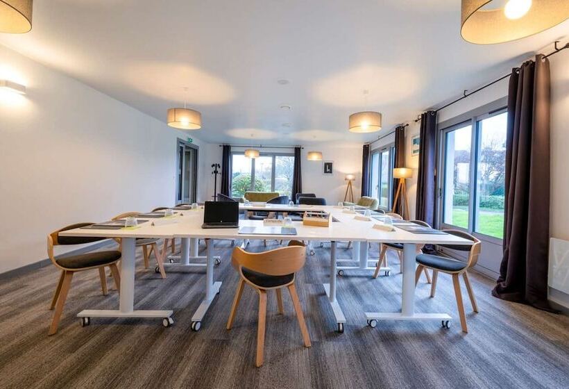 ホテル Campanile Lorient  Lanester