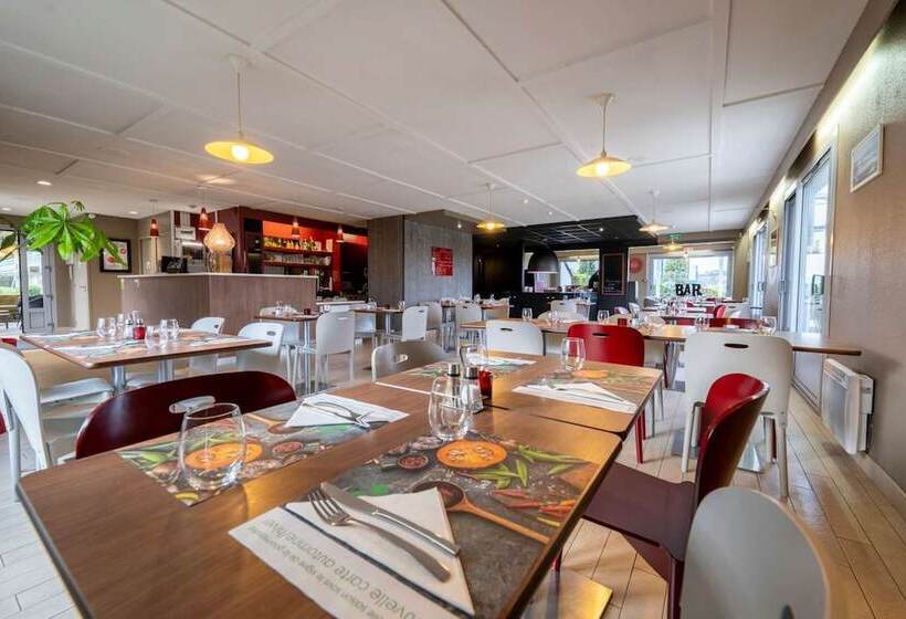 ホテル Campanile Lorient  Lanester