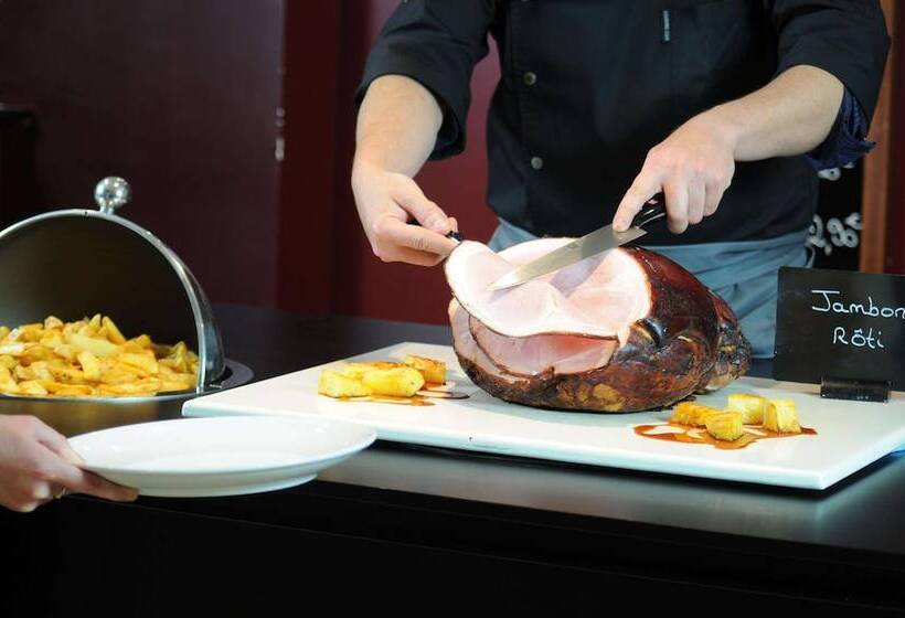 בית מלון כפרי Campanile Lyon Ouest Tassin