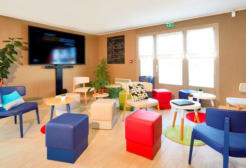 ホテル Campanile Marne La Vallée Chelles