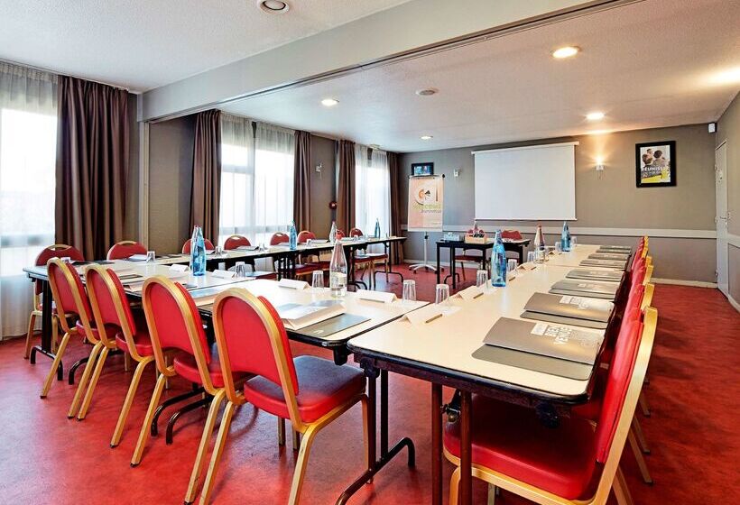 ホテル Campanile Marne La Vallée Chelles