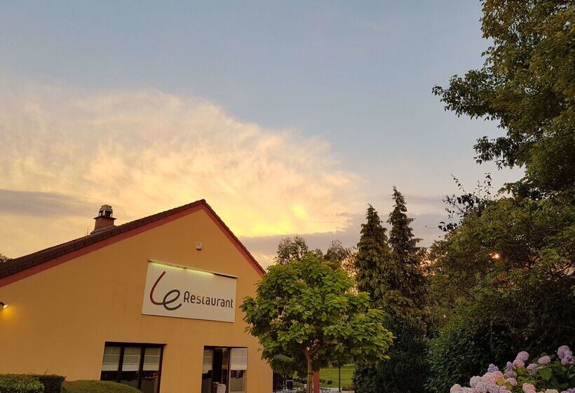 בית מלון כפרי Campanile Maubeuge