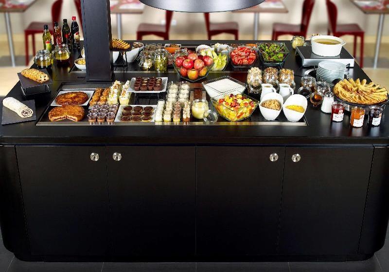 בית מלון כפרי Campanile Maubeuge