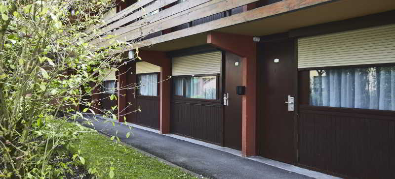 בית מלון כפרי Campanile Maubeuge