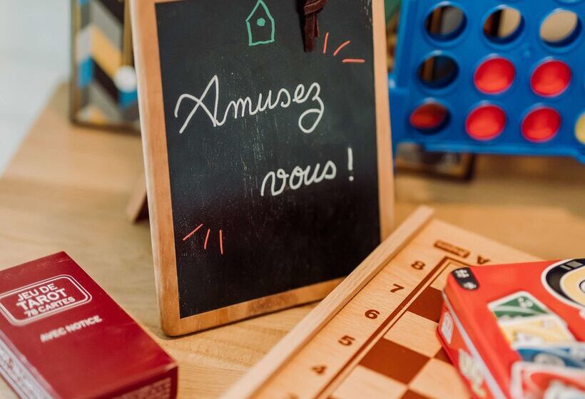 ホテル Campanile Metz Jouy Aux Arches