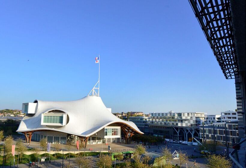 ホテル Campanile Metz Jouy Aux Arches