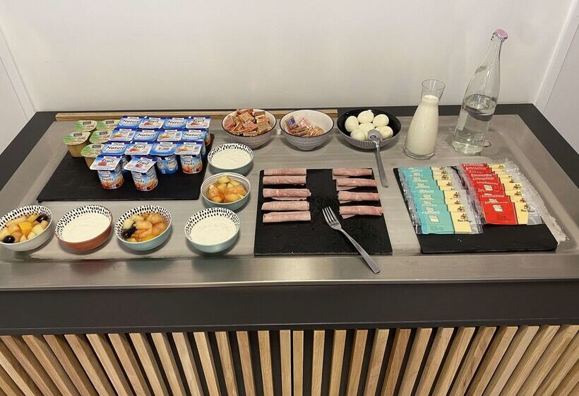 فندق Campanile Nantes ~ Rezé Aéroport