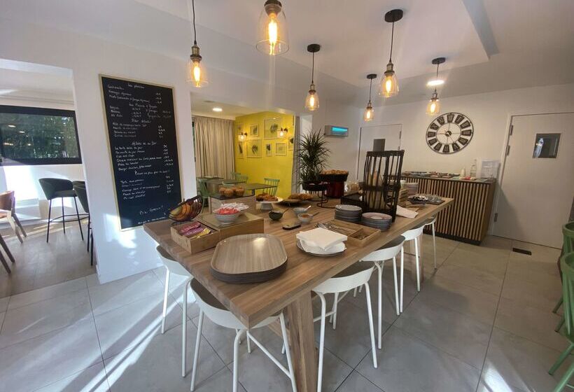 فندق Campanile Nantes ~ Rezé Aéroport