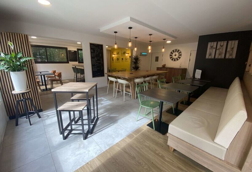 فندق Campanile Nantes ~ Rezé Aéroport