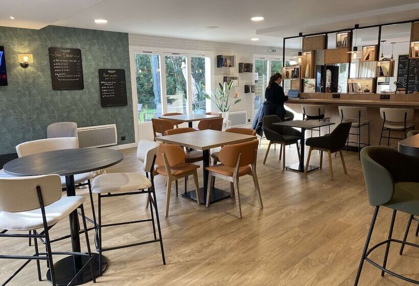 فندق Campanile Nantes ~ Rezé Aéroport