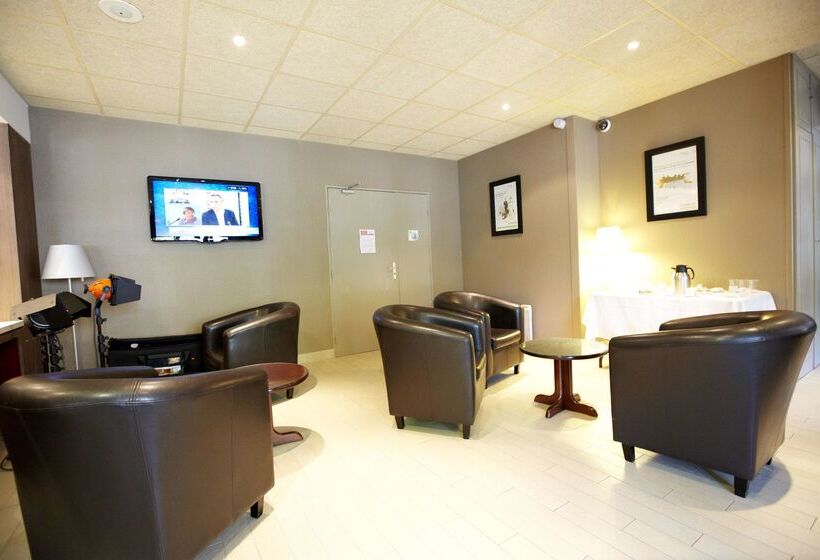 호텔 Campanile Nimes Centre  Mascarbonnel