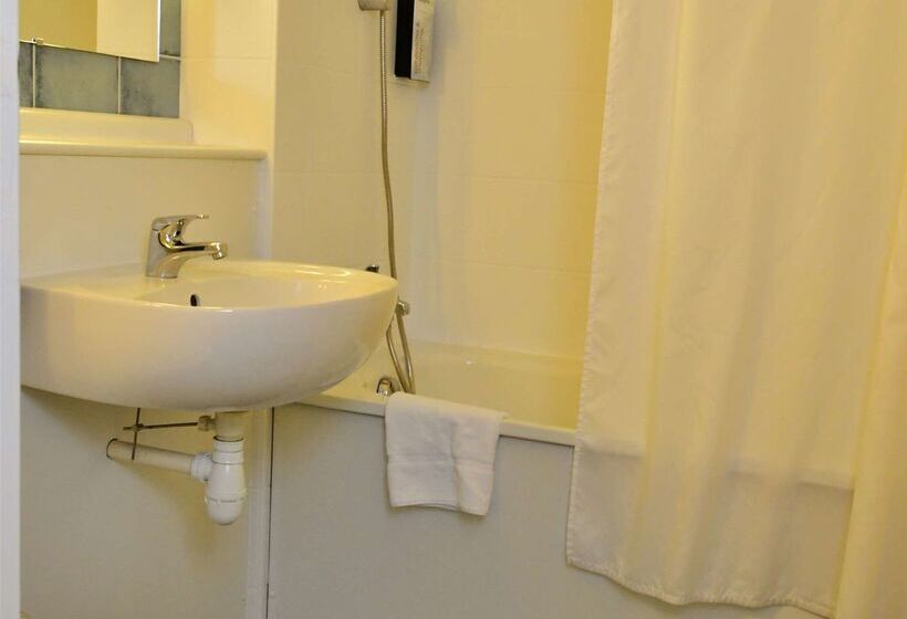 호텔 Campanile Nimes Centre  Mascarbonnel