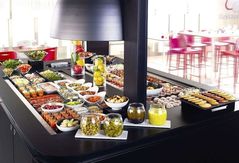 호텔 Campanile Nimes Centre  Mascarbonnel