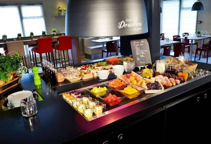 호텔 Campanile Nimes Centre  Mascarbonnel