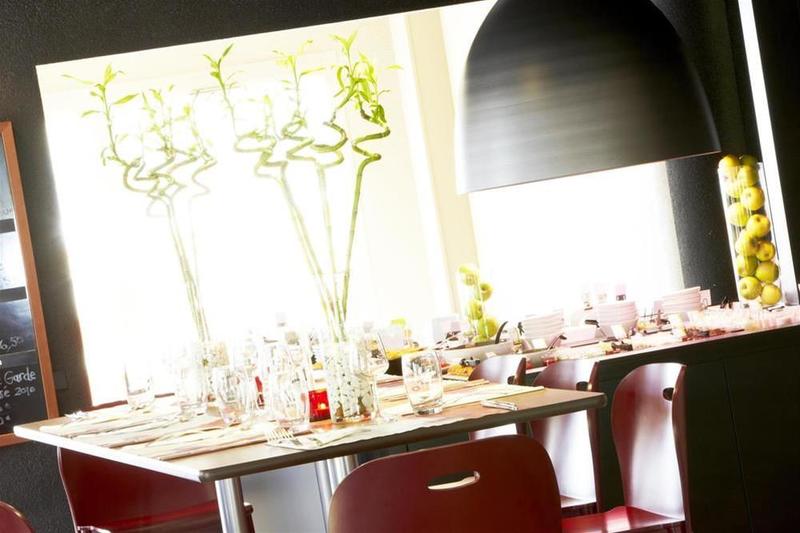 호텔 Campanile Nimes Centre  Mascarbonnel