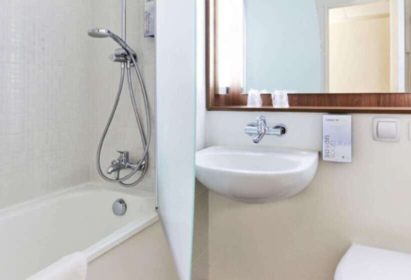 فندق Campanile Nogent Sur Marne