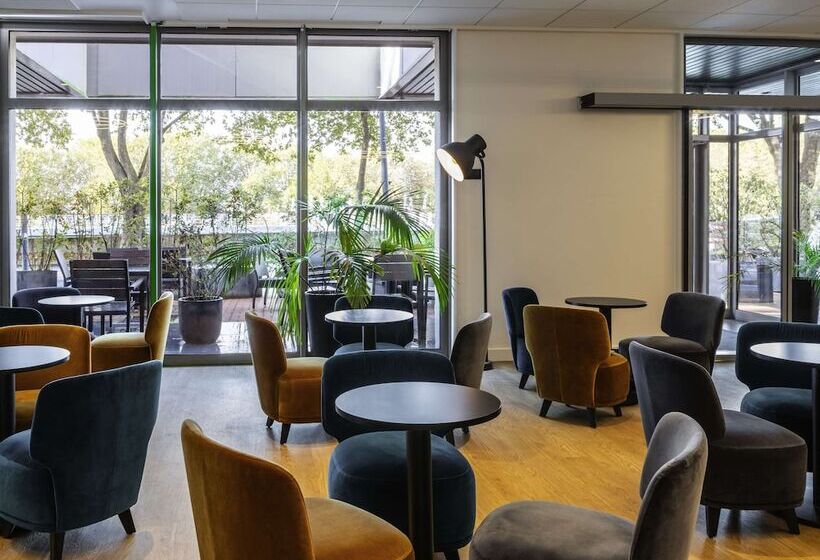 Отель Ibis Styles Paris Saint Denis Pleyel