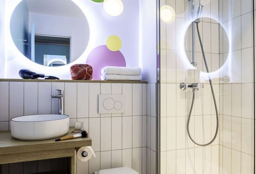 Отель Ibis Styles Paris Saint Denis Pleyel